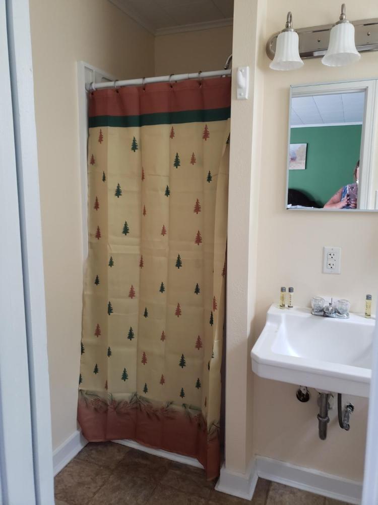 Standard Queen Room interior