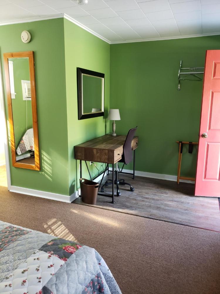 Superior Queen Room interior